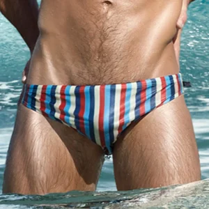 Bañadores sexis a rayas para hombre, bañadores sexys para playa, ropa | Ropa de hombre · Omeda.es