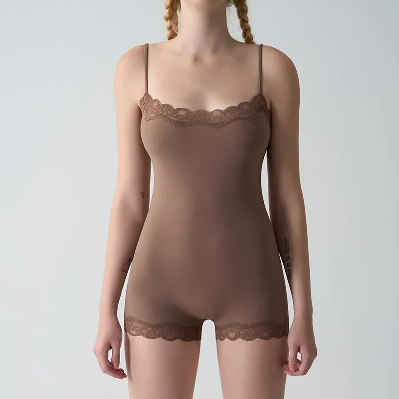 Body de encaje para mujer, mono ajustado con tirantes ajustables y | Ropa de mujer · Omeda.es - Imagen 32