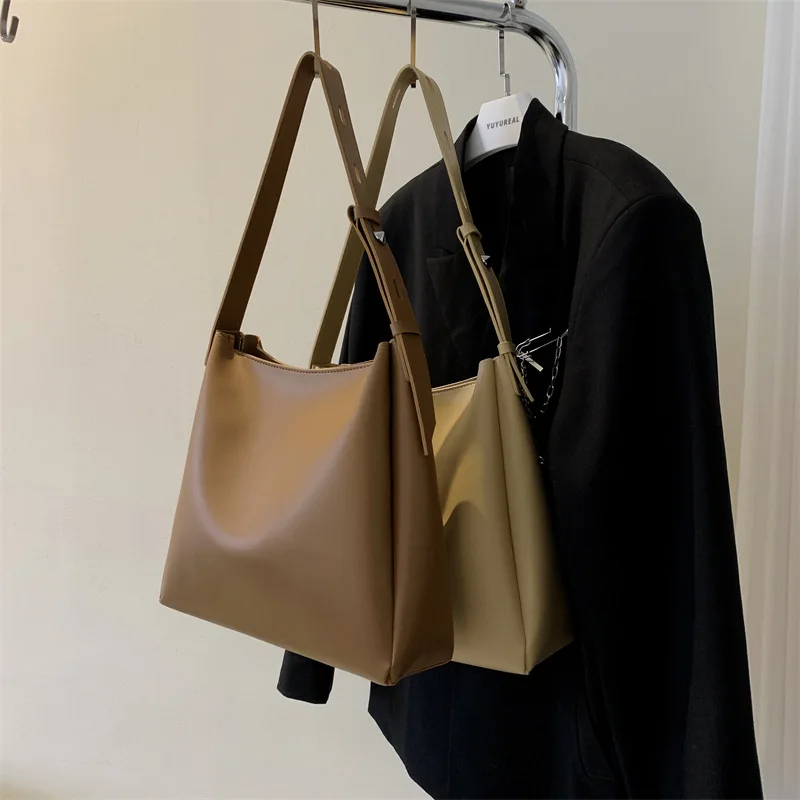 Bolso de mano de cuero de moda para mujer, tendencia 2025, bolso | Accesorios de moda · Omeda.es - Imagen 23