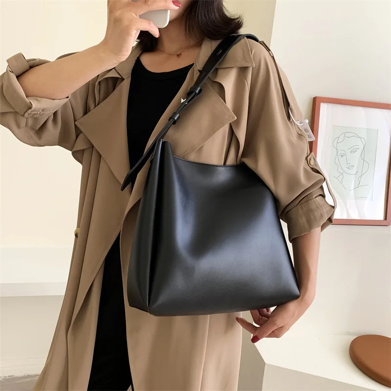 Bolso de mano de cuero de moda para mujer, tendencia 2025, bolso | Accesorios de moda · Omeda.es - Imagen 31