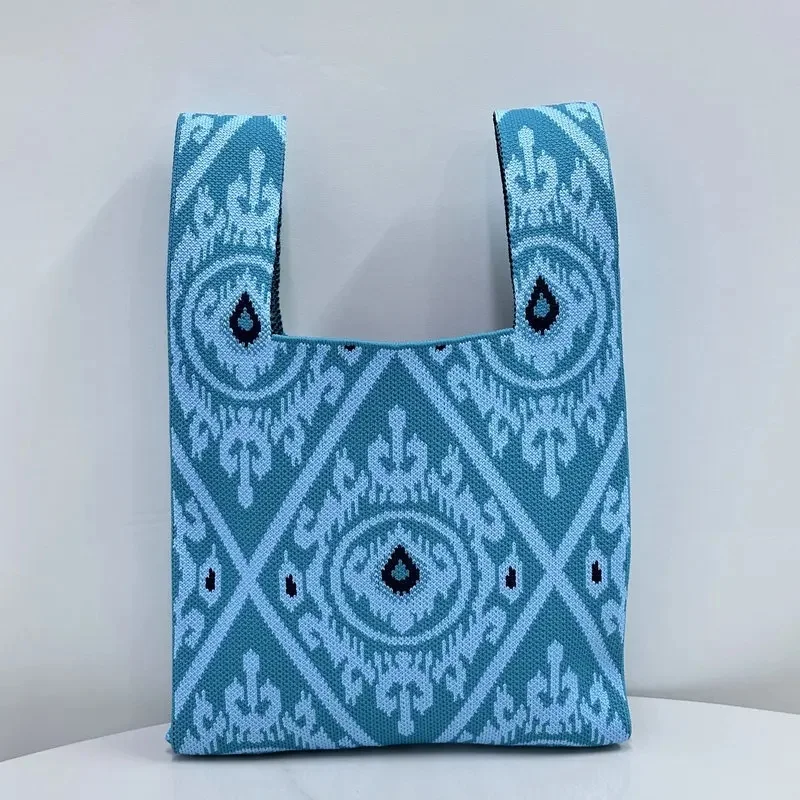 Bolso de mano tejido a la moda para mujer, bolso de mano con patrón | Accesorios de moda · Omeda.es - Imagen 10