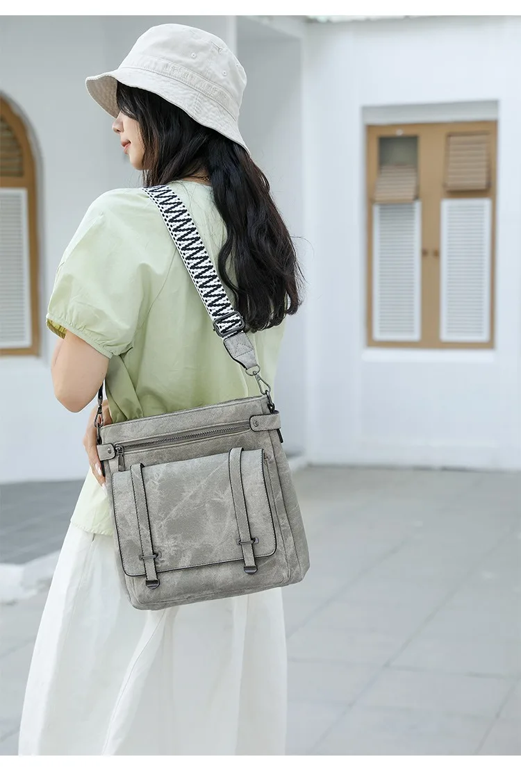 Bolso de mujer, bolso cruzado de estilo clásico a la moda, bolso | Accesorios de moda · Omeda.es - Imagen 13