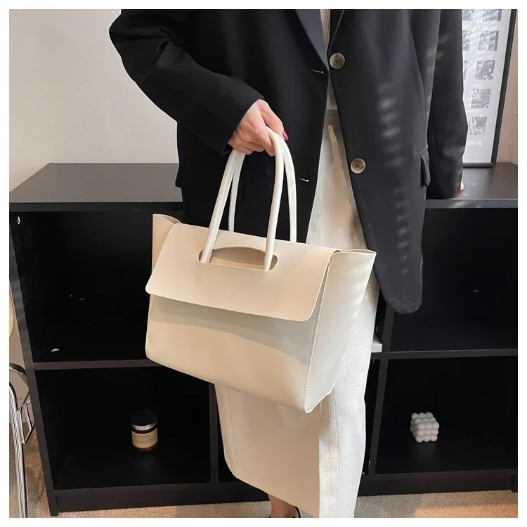 Bolsos de hombro a la moda para mujer, novedad de 2024, bolsos de | Accesorios de moda · Omeda.es - Imagen 18