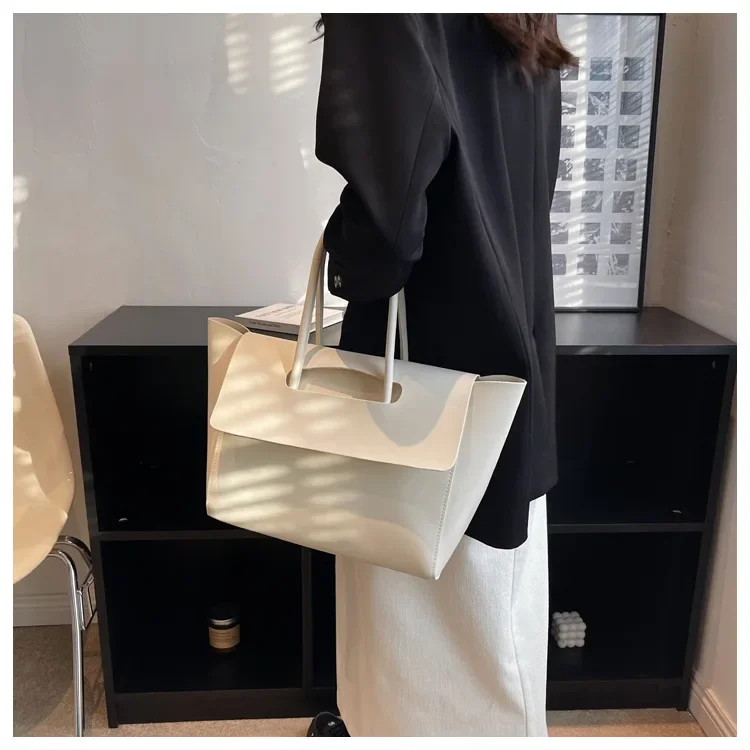 Bolsos de hombro a la moda para mujer, novedad de 2024, bolsos de | Accesorios de moda · Omeda.es - Imagen 19
