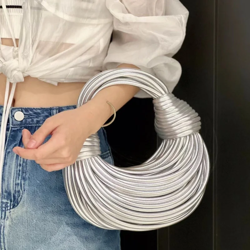 Bolsos de mano para mujer 2025, oro nuevo, marca de diseñador de | Accesorios de moda · Omeda.es - Imagen 10