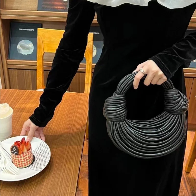 Bolsos de mano para mujer 2025, oro nuevo, marca de diseñador de | Accesorios de moda · Omeda.es - Imagen 11