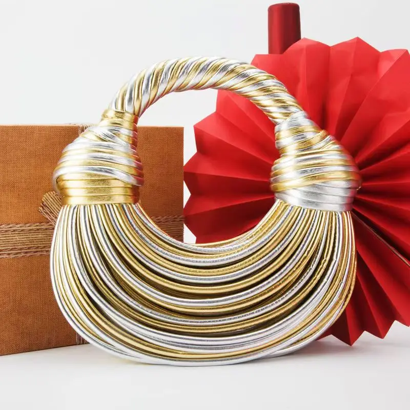 Bolsos de mano para mujer 2025, oro nuevo, marca de diseñador de | Accesorios de moda · Omeda.es - Imagen 15