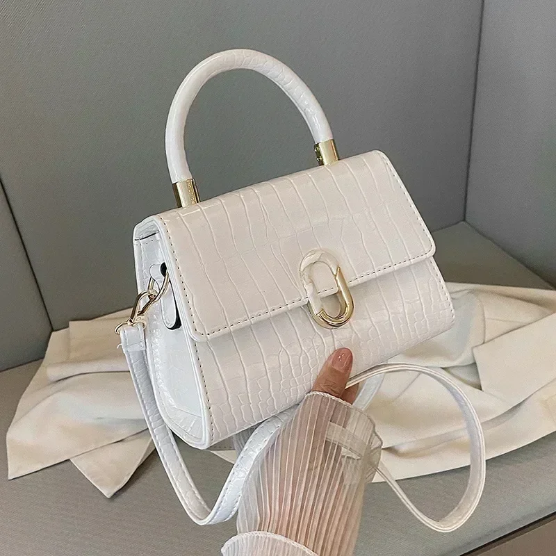 Bolsos para mujer tendencia 2025 bolsos de piel sintética para mujer | Accesorios de moda · Omeda.es