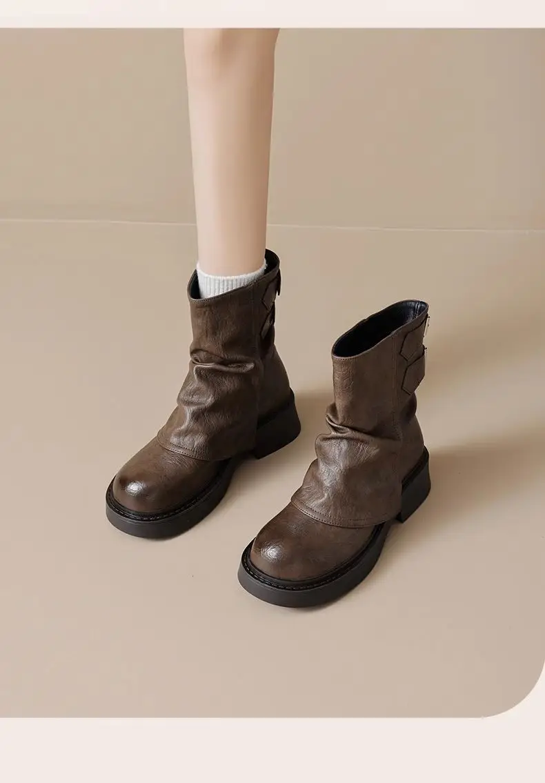 Botas De moda De invierno 2024, Botas De plataforma De tacón plano a | Zapatos y calzado · Omeda.es - Imagen 14