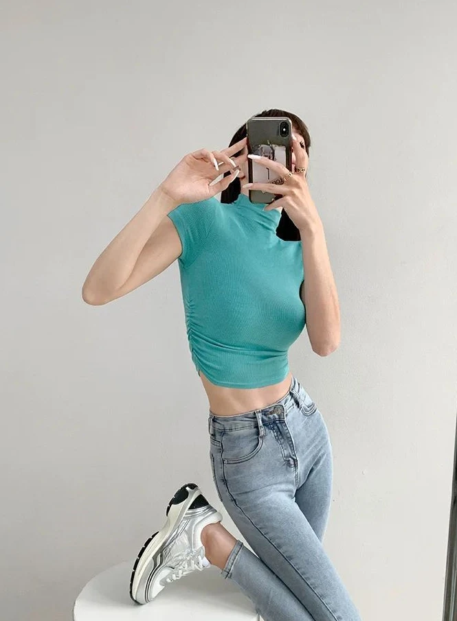 Camiseta corta ajustada con cuello alto para mujer, Tops de Color | Ropa de mujer · Omeda.es - Imagen 8