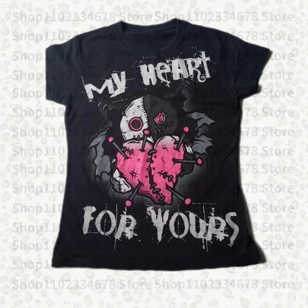 Camiseta corta con estampado gráfico ajustado para mujer, ropa de | Ropa de mujer · Omeda.es