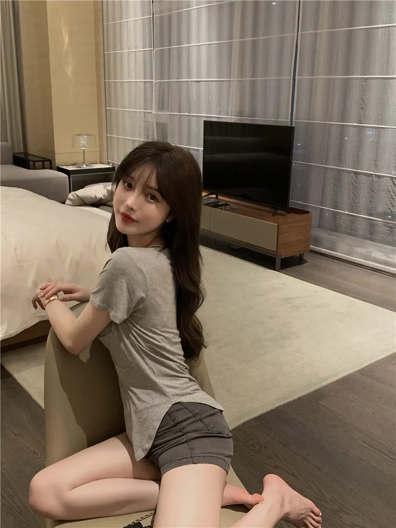 Camiseta para mujer 2025, novedad de verano, diseño con cuello en V, | Ropa de mujer · Omeda.es - Imagen 3