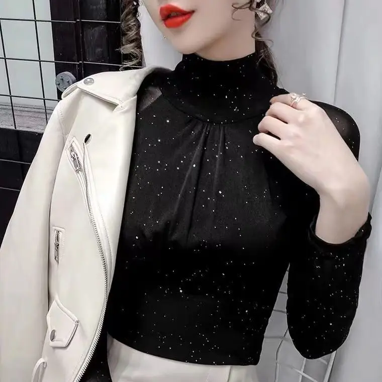 Camisetas para mujer, Tops para mujer, ropa 2025, camisetas negras | Ropa de mujer · Omeda.es