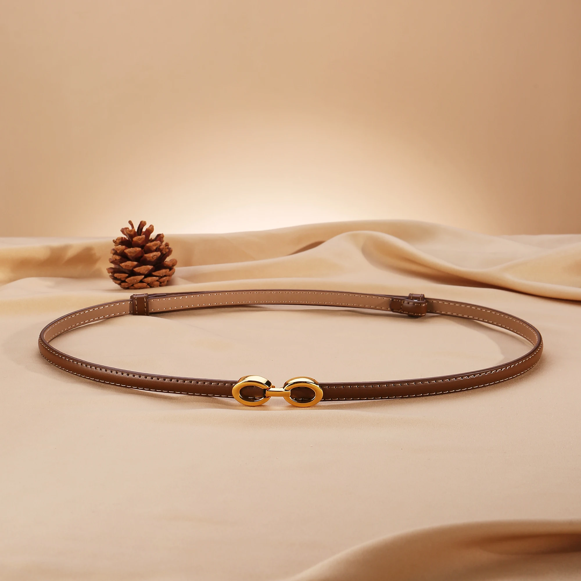 Cinturón fino de cuero genuino para mujer, accesorio minimalista y | Accesorios de moda · Omeda.es - Imagen 6