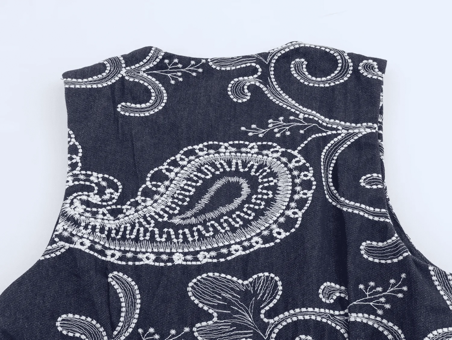 Conjunto de mujer, faldas bordadas elegantes, conjuntos de pantalones | Ropa de mujer · Omeda.es - Imagen 11