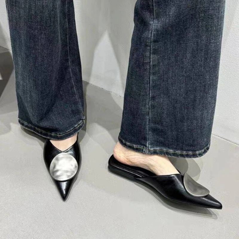 Diapositivas femeninas, zapatos planos con punta estrecha a la moda, | Zapatos y calzado · Omeda.es