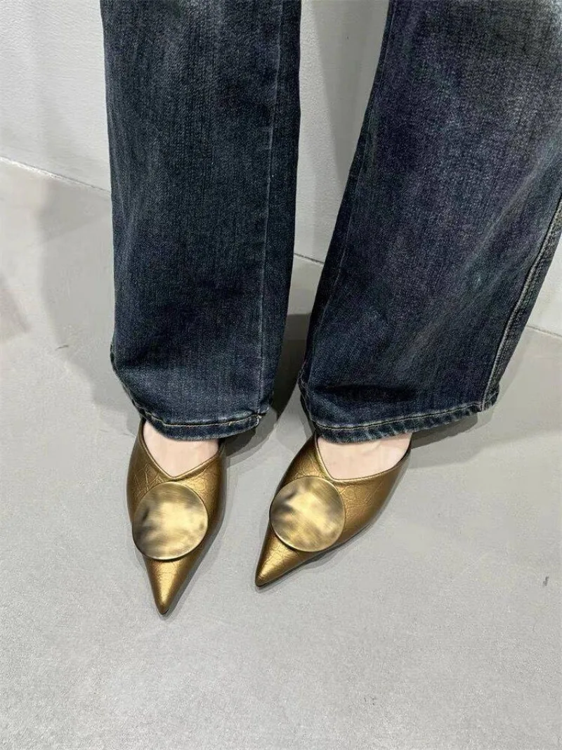 Diapositivas femeninas, zapatos planos con punta estrecha a la moda, | Zapatos y calzado · Omeda.es - Imagen 6