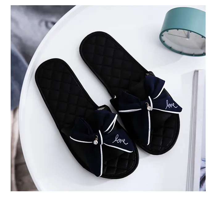 Diapositivas de mujer 2025, zapatillas de moda de estilo veraniego, | Zapatos y calzado · Omeda.es - Imagen 17