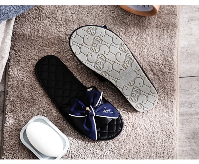 Diapositivas de mujer 2025, zapatillas de moda de estilo veraniego, | Zapatos y calzado · Omeda.es - Imagen 3