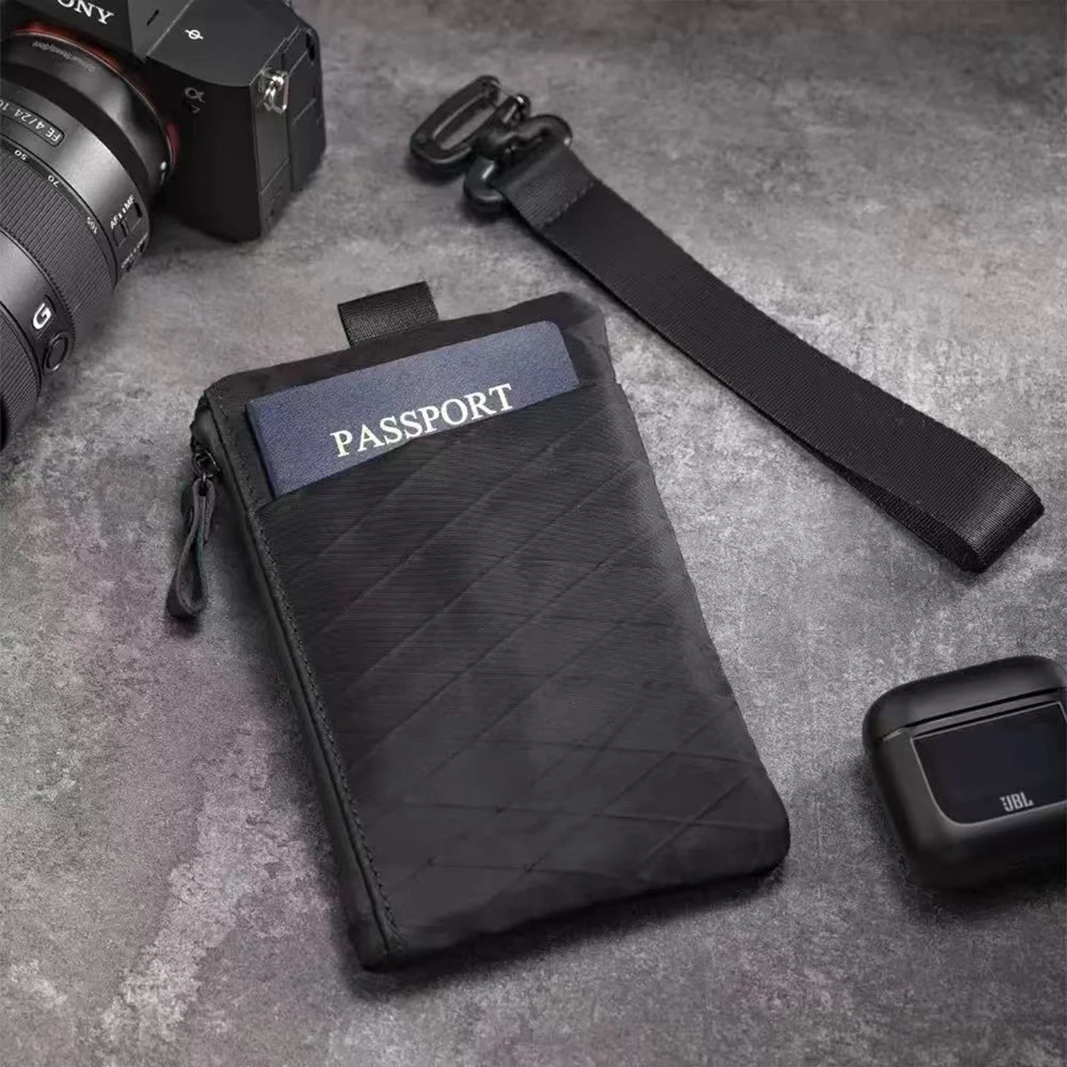 Embrague con cremallera y pulsera, porta pasaporte, cartera con | Accesorios de moda · Omeda.es - Imagen 10