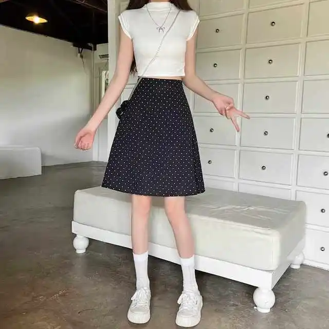 Faldas para mujer de cintura alta por debajo de la rodilla falda roja | Ropa de mujer · Omeda.es - Imagen 6