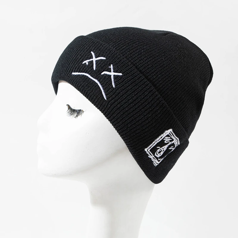 Gorro de punto estilo hip-hop Gorro de punto bordado con expresión | Accesorios de moda · Omeda.es - Imagen 10
