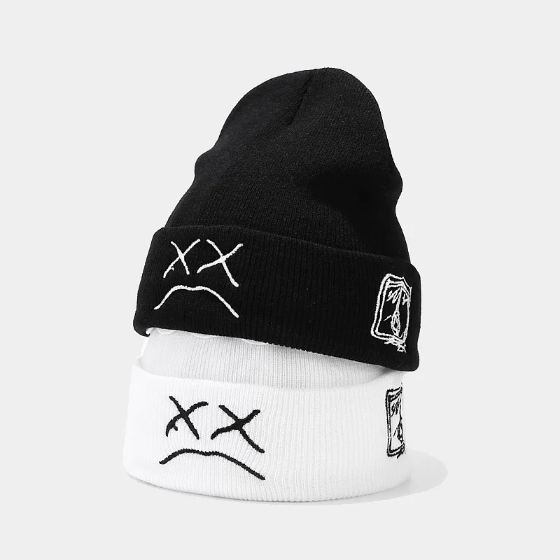 Gorro de punto estilo hip-hop Gorro de punto bordado con expresión | Accesorios de moda · Omeda.es - Imagen 3