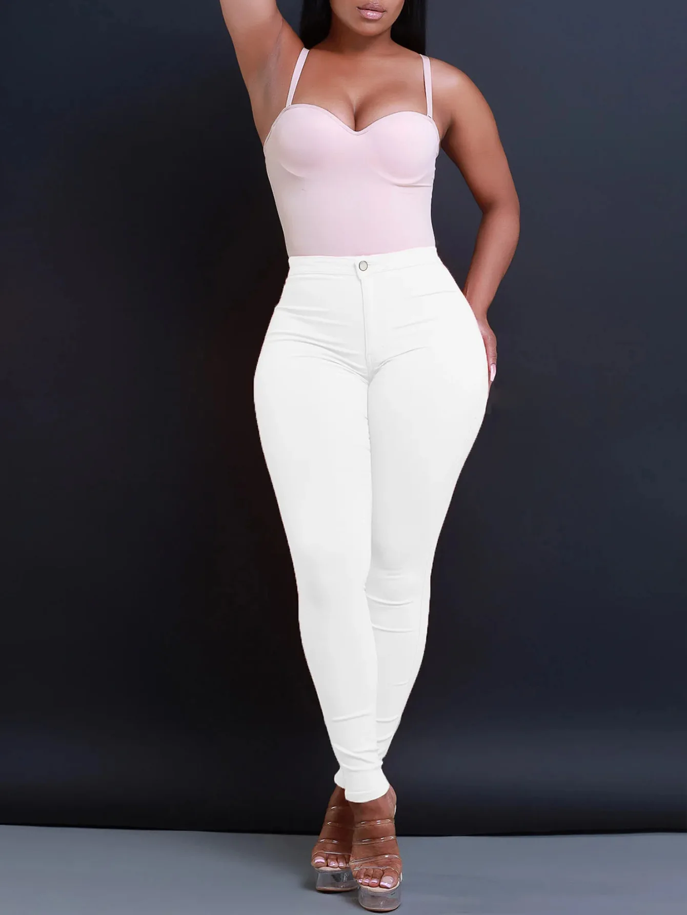 Nuevos jeans ajustados para primavera y verano. Disponible en una | Ropa de mujer · Omeda.es - Imagen 18