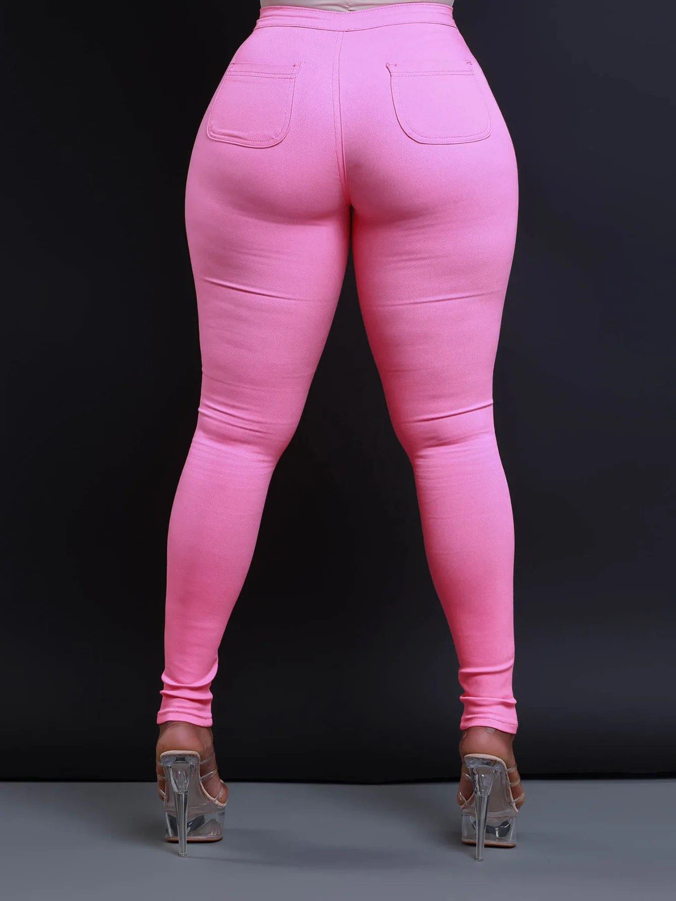 Nuevos jeans ajustados para primavera y verano. Disponible en una | Ropa de mujer · Omeda.es - Imagen 21