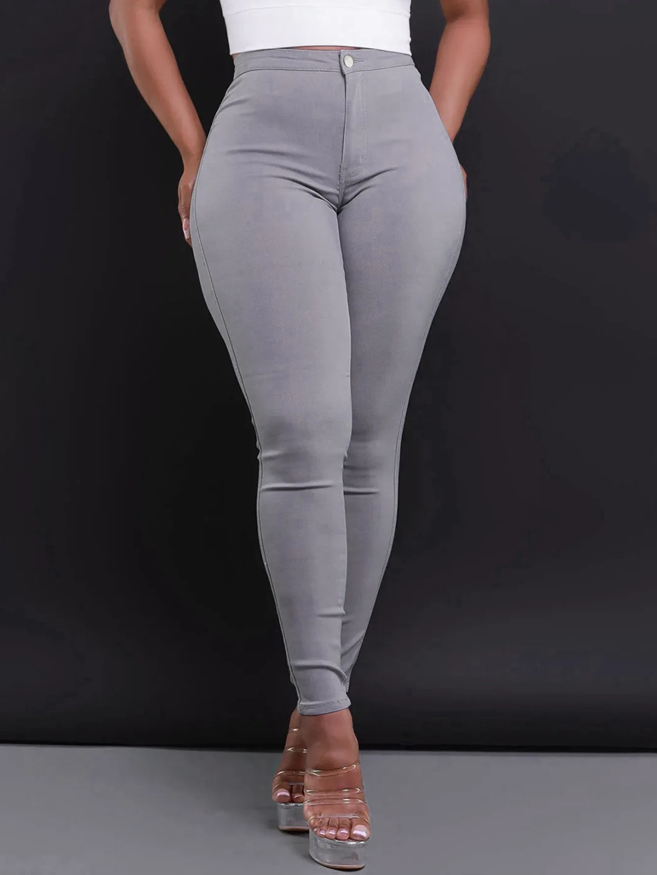 Nuevos jeans ajustados para primavera y verano. Disponible en una | Ropa de mujer · Omeda.es - Imagen 39