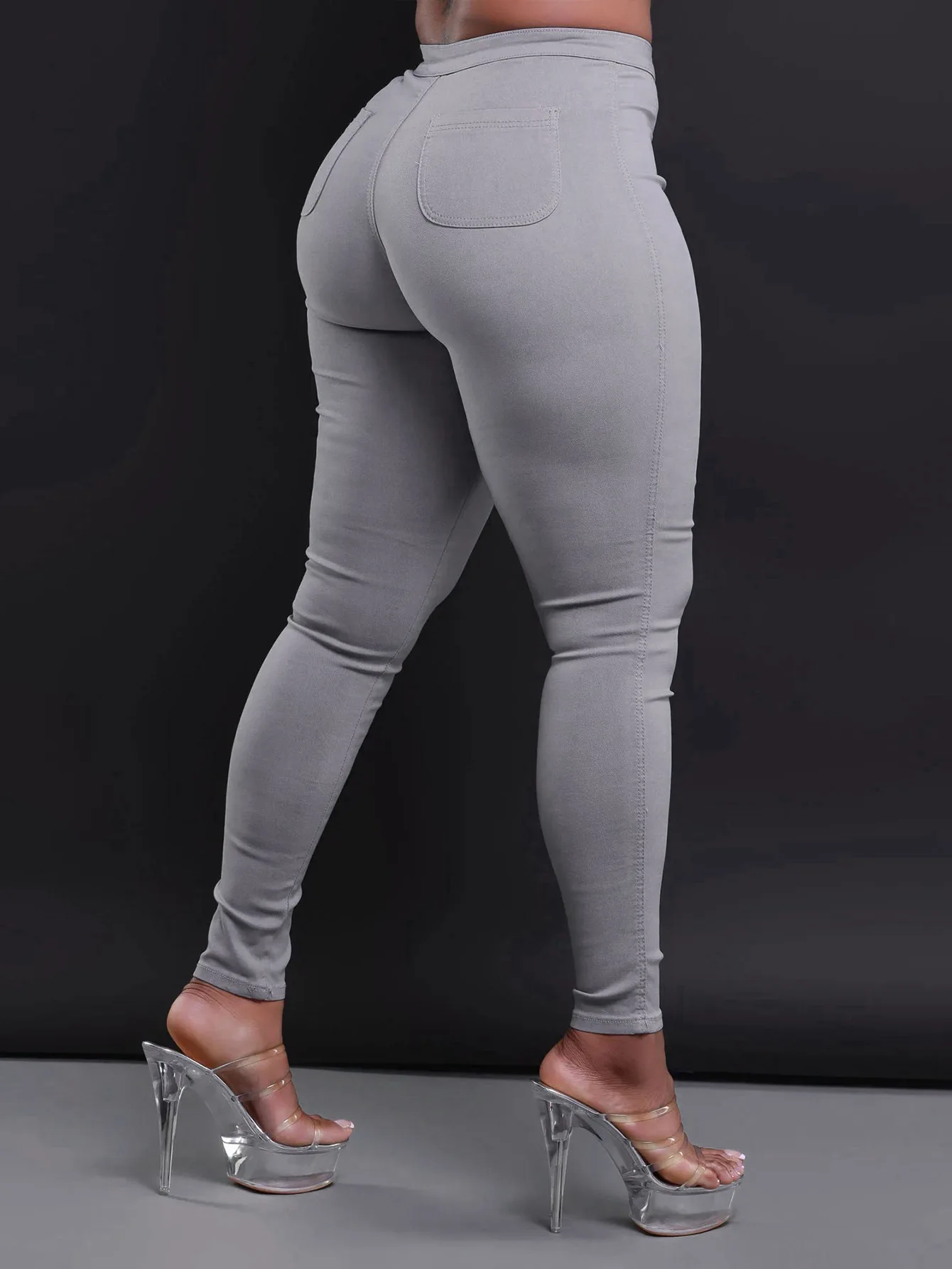 Nuevos jeans ajustados para primavera y verano. Disponible en una | Ropa de mujer · Omeda.es - Imagen 40