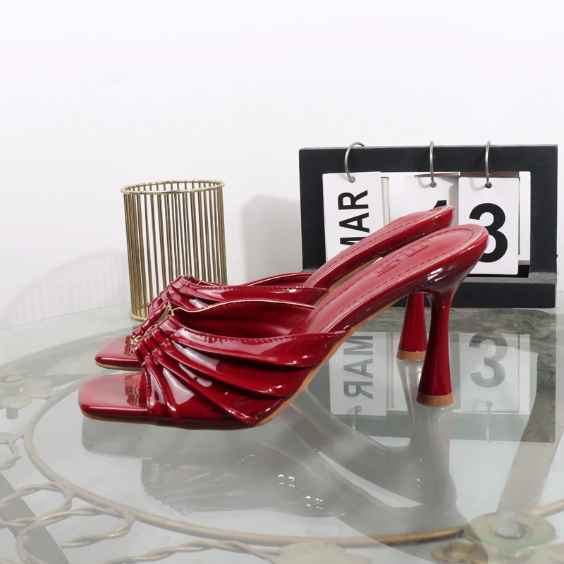 Tacones altos 2025, novedad de verano, zapatillas plisadas, dedos | Zapatos y calzado · Omeda.es - Imagen 11